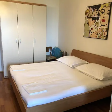 6901b Apartment *